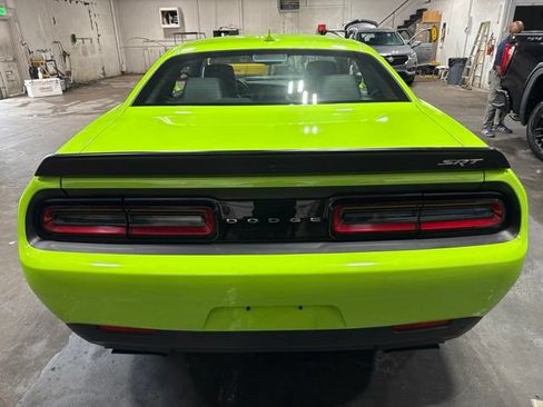 Used 2015 Dodge Challenger SRT Hellcat RWD image 5
