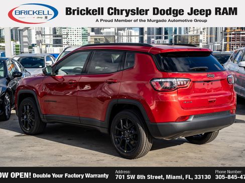 New 2026 Jeep Compass Latitude image 7