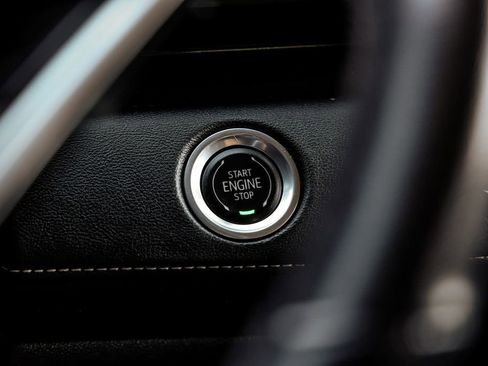 Used 2021 Cadillac Escalade ESV Sport image 18