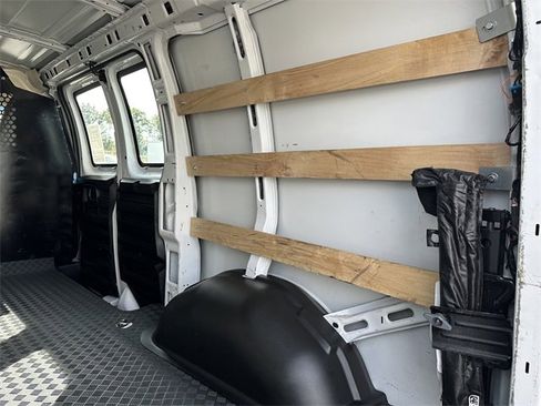 Used 2023 Chevrolet Express 2500 w/ Driver Convenience Package image 40