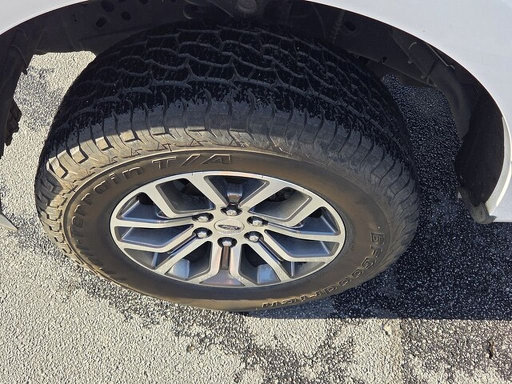Used 2021 Ford F150 Lariat w/ Equipment Group 501A Mid AWD/4WD image 18