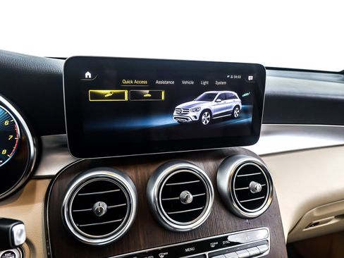 Used 2022 Mercedes-Benz GLC 300 image 20