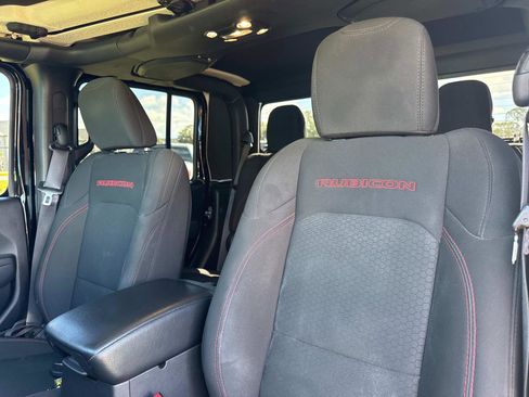 Used 2022 Jeep Gladiator Rubicon w/ LED Lighting Group AWD/4WD image 22