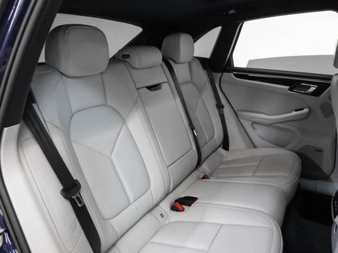 New 2025 Porsche Macan image 82