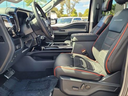 New 2026 Ford F250 Lariat w/ Black Appearance Package image 13