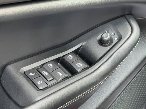 Used 2023 Jeep Grand Cherokee L Laredo AWD/4WD image 22