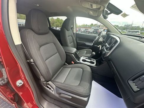 Certified 2021 Chevrolet Colorado LT w/ LT Convenience Package AWD/4WD image 30