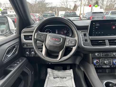 Used 2023 GMC Yukon XL AT4 w/ AT4 Premium Plus Package image 13