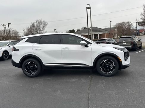 New 2026 Kia Sportage EX image 2