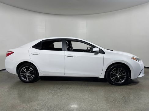 Certified 2016 Toyota Corolla LE Premium image 2