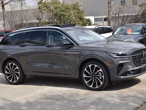 New 2026 Lincoln Nautilus Black Label AWD/4WD image 11