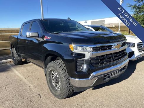 Used 2024 Chevrolet Silverado 1500 LT w/ Z71 Off-Road Package AWD/4WD image 14