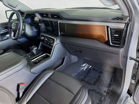 Used 2024 GMC Sierra 1500 Denali w/ Technology Package image 31