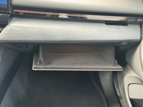 Certified 2024 BMW 530i xDrive w/ Executive Package image 23