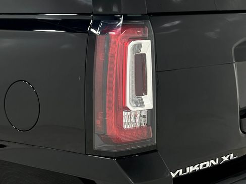 Used 2019 GMC Yukon XL SLT w/ Graphite Performance Edition AWD/4WD image 42
