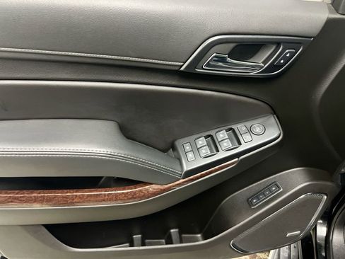 Used 2019 GMC Yukon XL SLT image 22