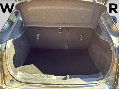 Used 2024 MAZDA CX-30 AWD 2.5 S w/ Premium Package image 19