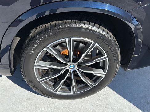 Used 2022 BMW X5 xDrive40i w/ M Sport Package image 33