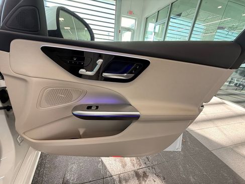 Used 2023 Mercedes-Benz C 300 4MATIC Sedan w/ Exclusive Trim Package image 36