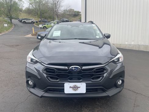 Used 2024 Subaru Crosstrek 2.0i Premium w/ Popular Package #3 image 2