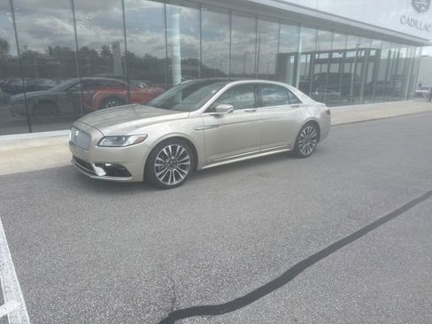Used 2017 Lincoln Continental Reserve w/ Climate Package AWD/4WD image 1