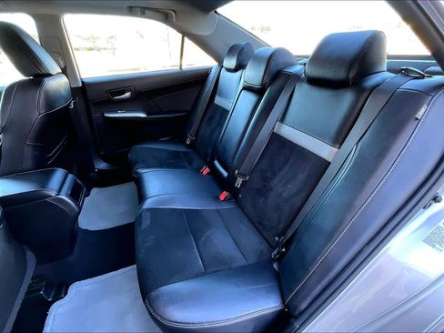 Used 2013 Toyota Camry SE w/ Leather Pkg image 21