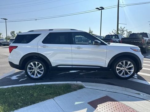 Used 2023 Ford Explorer Platinum w/ Technology Package AWD/4WD image 6