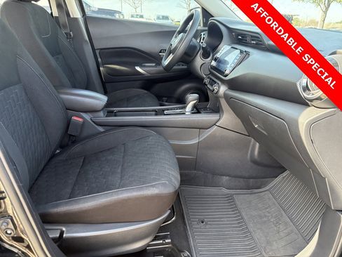 Used 2021 Nissan Kicks SV image 33