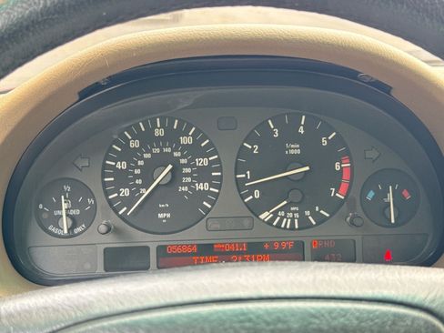 Used 2001 BMW 740iL RWD image 16