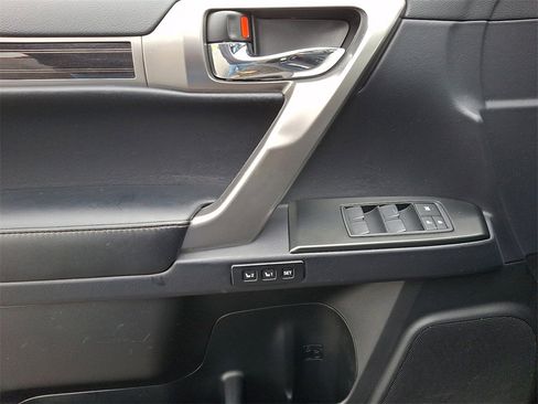 Used 2022 Lexus GX 460 Luxury image 13