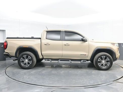 Used 2023 GMC Canyon AT4 w/ AT4 Premium Package AWD/4WD image 11