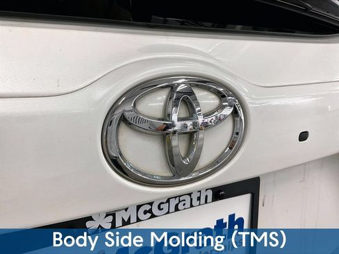Used 2017 Toyota Highlander XLE w/ Protection Package #3 AWD/4WD image 12