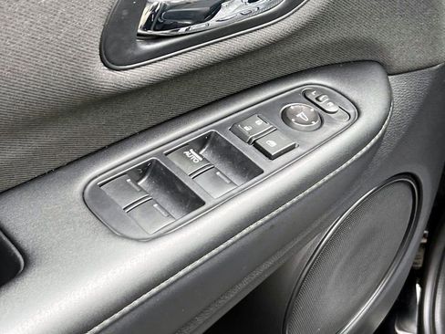 Used 2020 Honda HR-V LX image 16