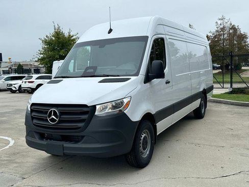 New 2025 Mercedes-Benz Sprinter 2500 image 3
