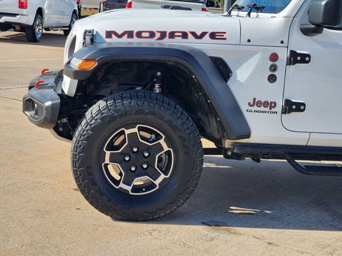 Used 2021 Jeep Gladiator Mojave image 10