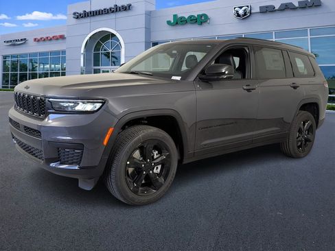 New 2025 Jeep Grand Cherokee L Altitude RWD image 4