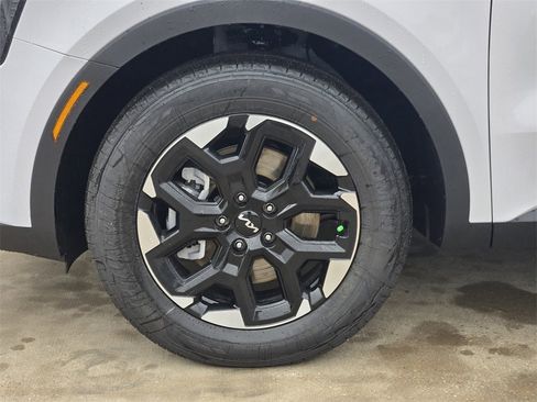 New 2026 Kia Sorento S image 8
