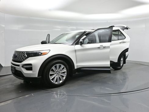 Certified 2020 Ford Explorer Limited w/ Hybrid Equipment Group 310A RWD image 32