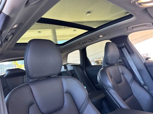 Certified 2023 Volvo XC60 B5 Plus image 16