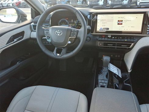New 2026 Toyota Camry XLE image 9
