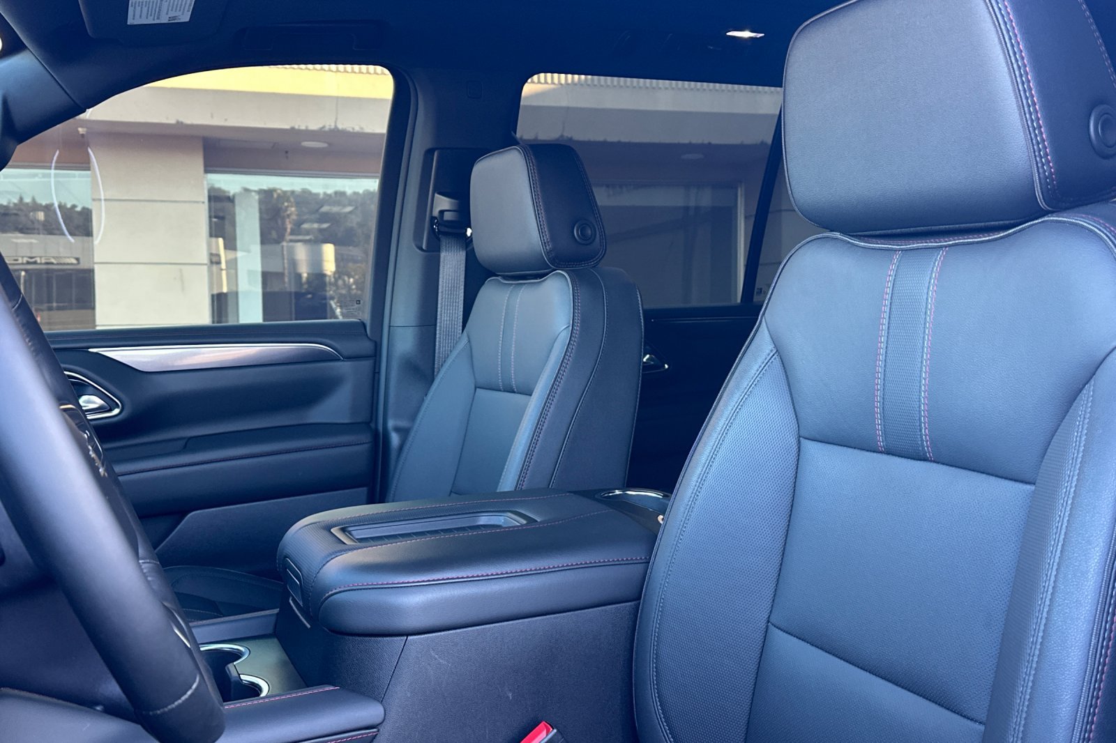 Used 2024 Chevrolet Tahoe RST w/ Luxury Package AWD/4WD image 27