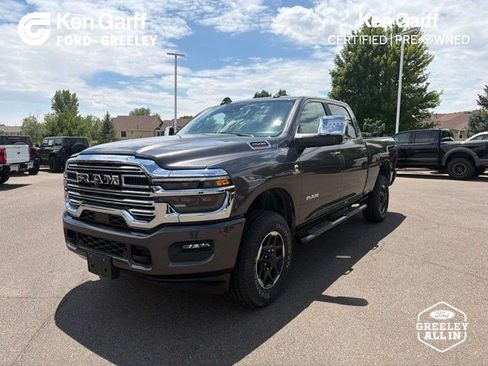 Used 2025 RAM 2500 Laramie AWD/4WD image 1