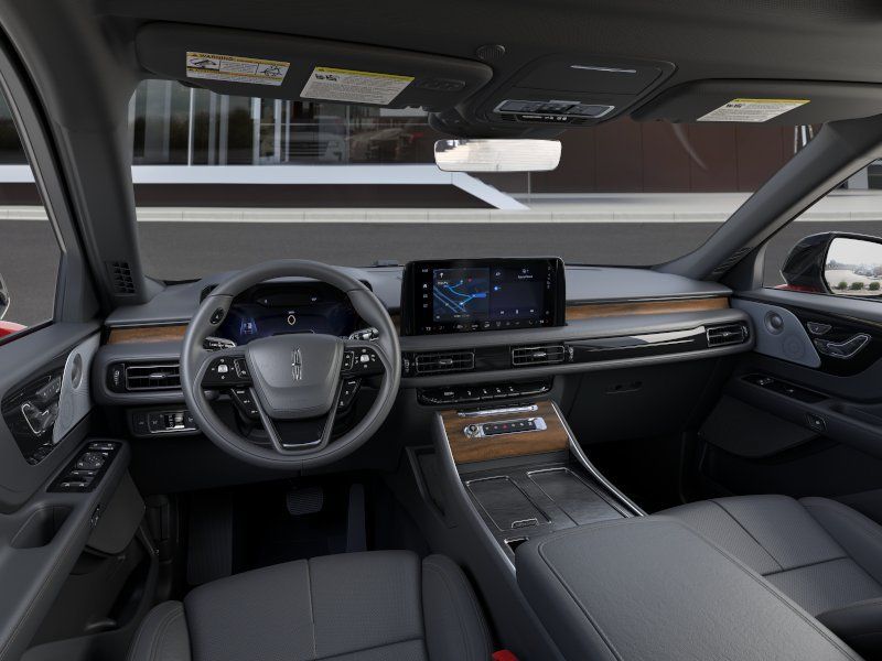 Used 2025 Lincoln Aviator Reserve w/ Luxury Package RWD image 9