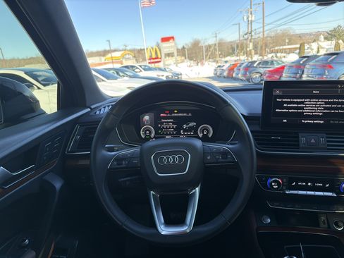 Certified 2022 Audi Q5 e Premium Plus w/ Premium Plus Package image 7