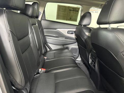 Used 2024 Nissan Murano SL FWD image 30