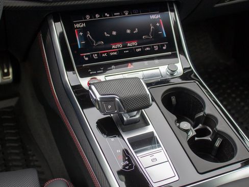 Used 2025 Audi SQ8 Prestige w/ Prestige Package image 21