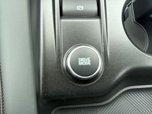 New 2026 Ford Explorer Active AWD/4WD image 23