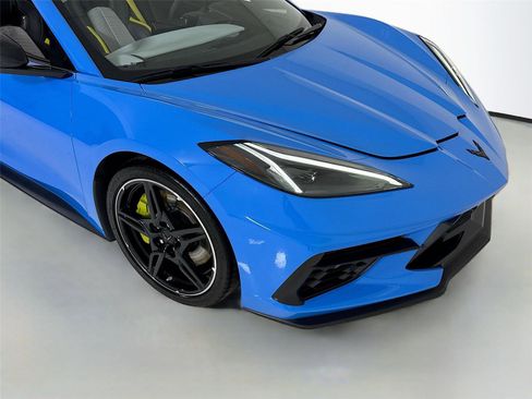 Used 2021 Chevrolet Corvette Stingray Premium Cpe w/ Z51 Performance Package RWD image 35