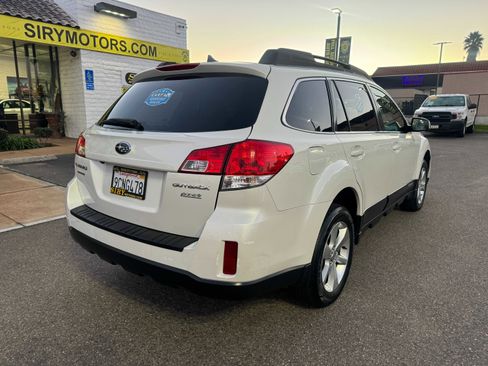 Used 2014 Subaru Outback 2.5i Limited image 7