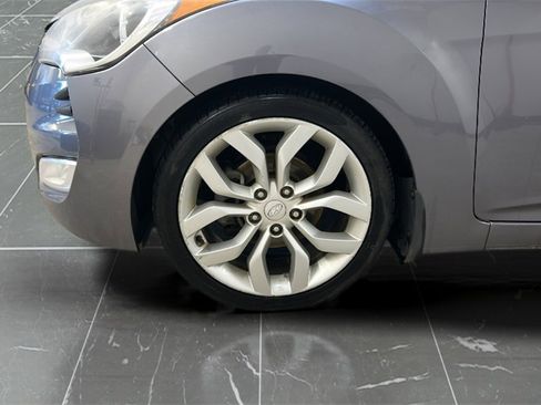 Used 2013 Hyundai Veloster w/ Style Pkg image 25